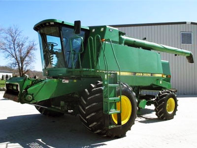 Комбайн John Deere  9600