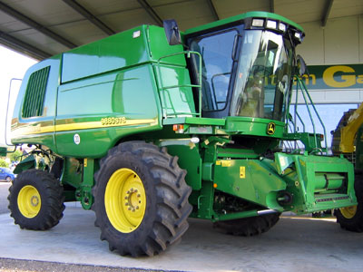 Комбайн John Deere  9880