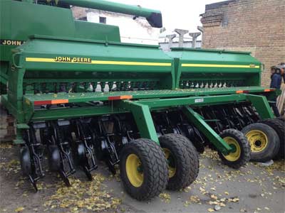 Сеялки зерновые John Deere 1590